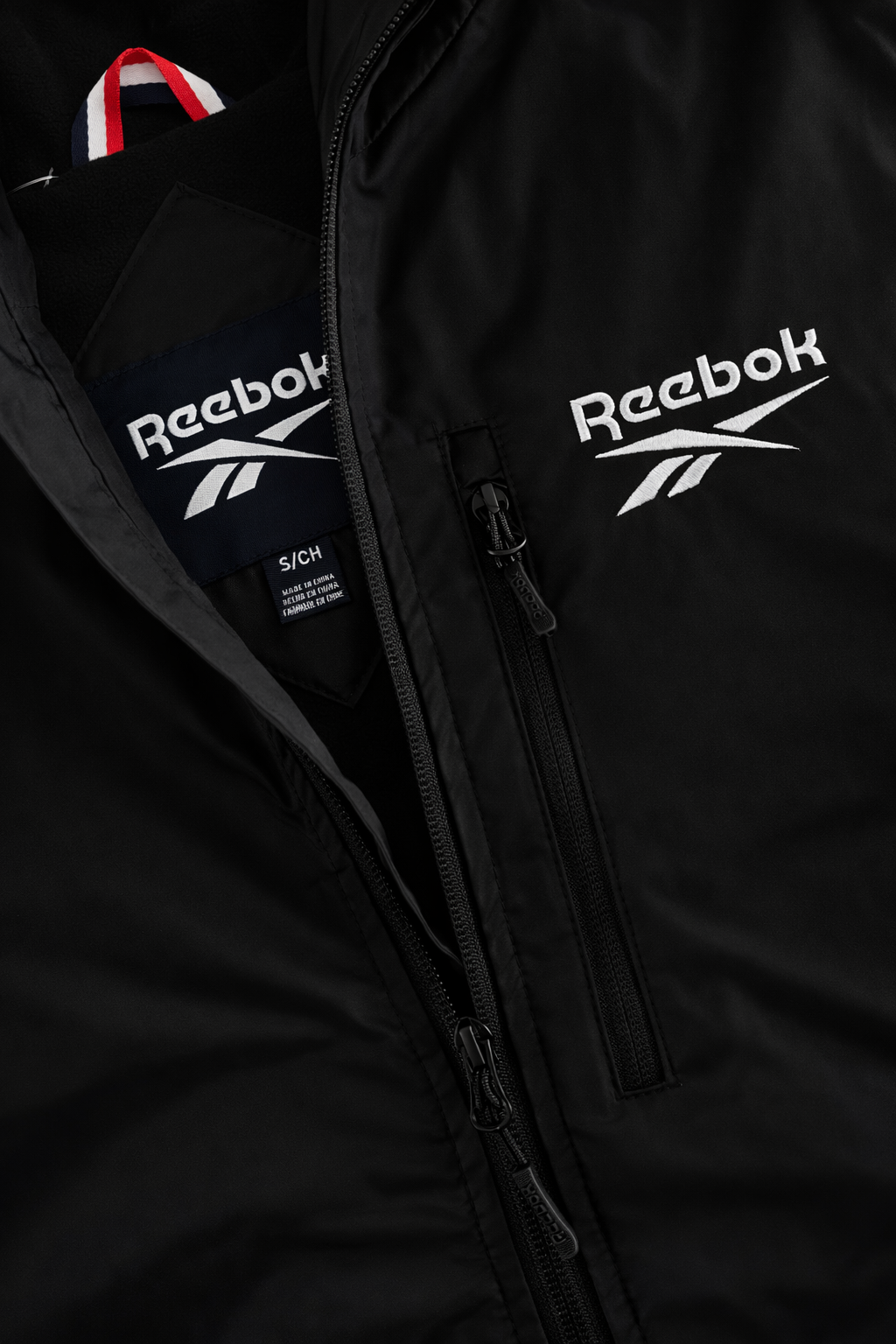 Chaqueta Reebok Negra Windbreaker Hombre